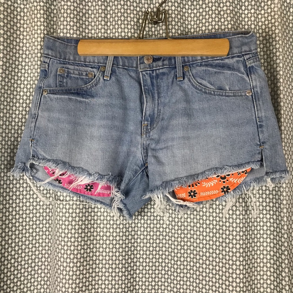 Gap Original Best Girlfriend Denim Shorts Bandanna
